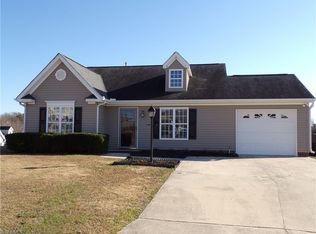 1101 Wesson Ct, High Point, NC 27265