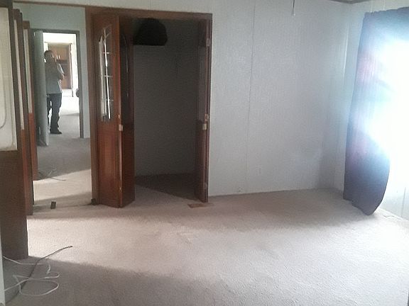 4th image of 115 5th St Trlr 80