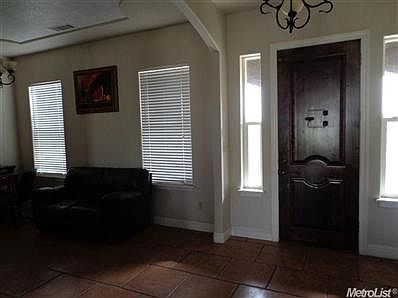 4th image of 14326 El Capitan Way
