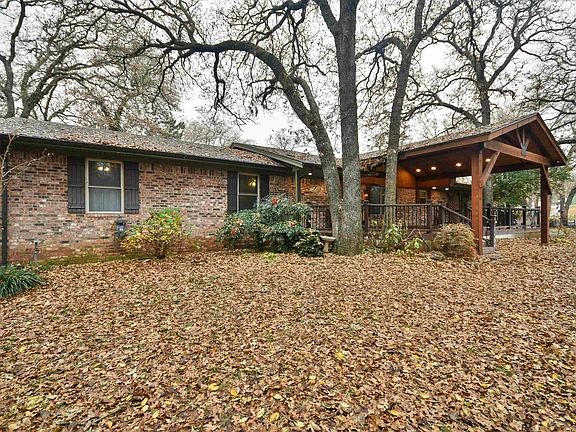 2nd image of 520 Walnut Hill Dr