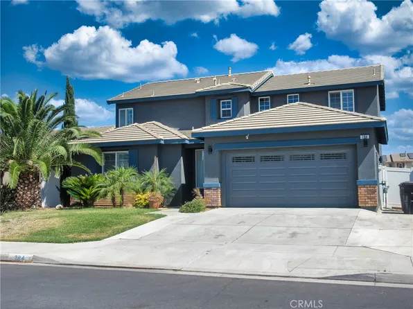 284 Sparkler Ln, Perris, CA 92571