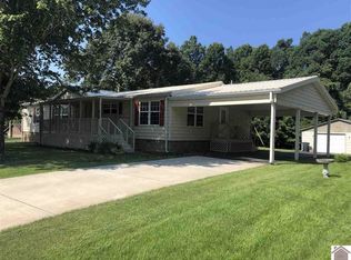 190 Green Acres Ln, Benton, KY 42025