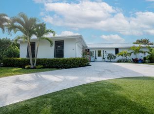 12 SE Hitching Post Cir, Jupiter, FL 33469