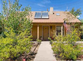 1098 Sunshine Way, Santa Fe, NM 87507