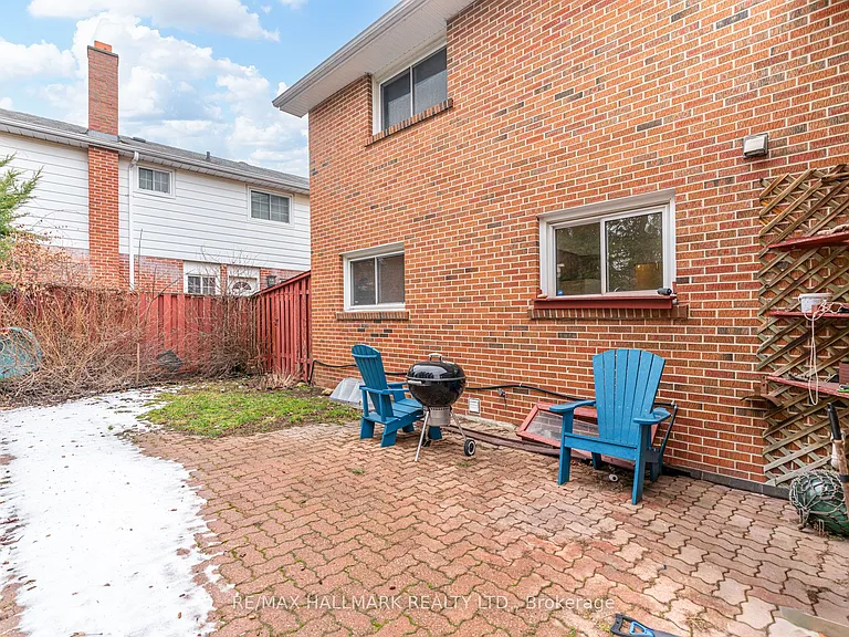 34 Harringay Cres — Photo 48