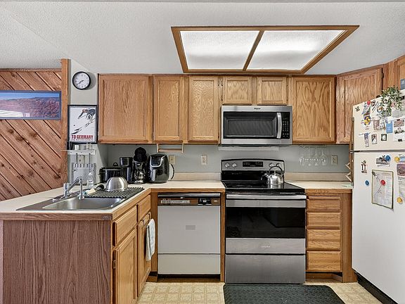2nd image of 464 N North Rd #143-A107