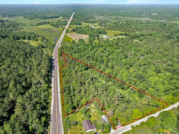 115 Doran Rd, Tay Valley, ON K0H 2B0