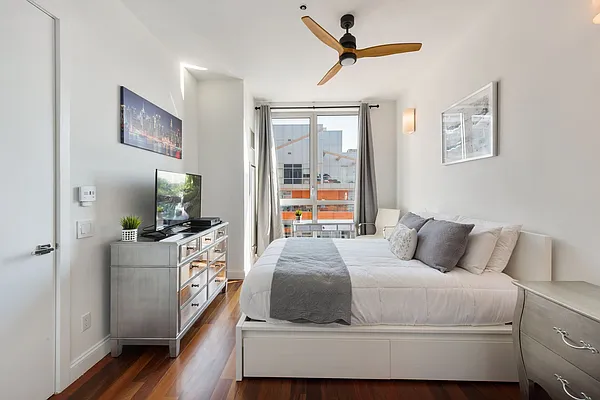 Rented by Compass | media 19