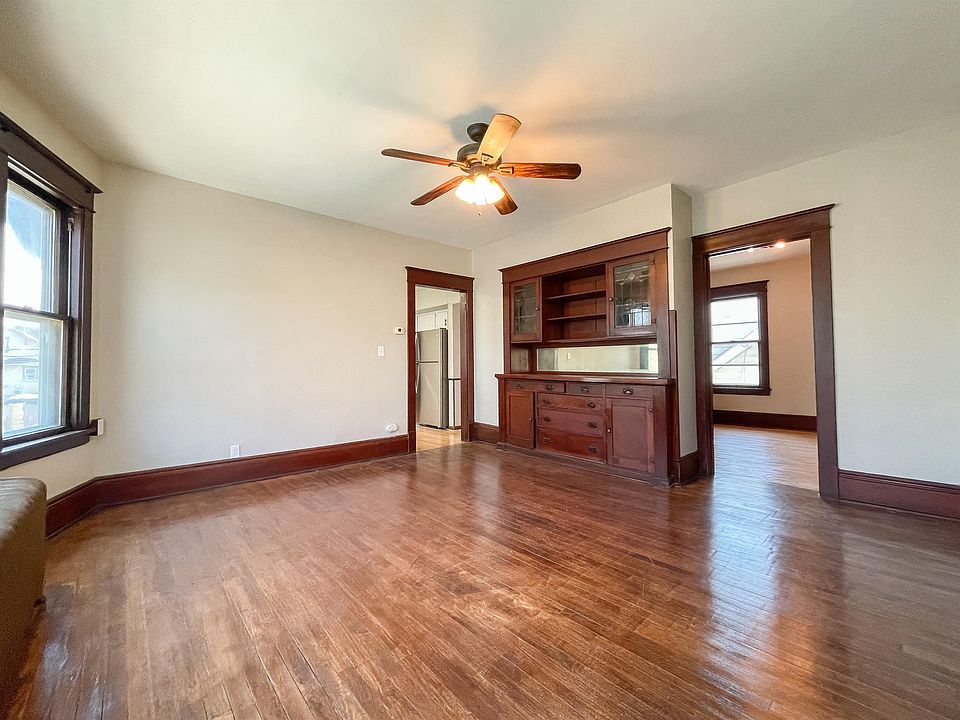 1st image of 1208 Reaney Ave E #1