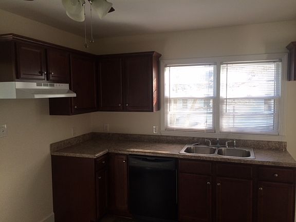 2nd image of 1207 Williamson St