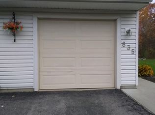 835 Pletcher Rd, Youngstown, NY 14174