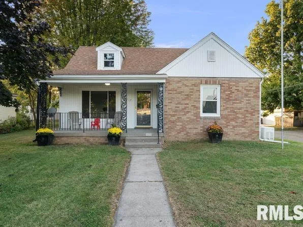 2717 7th St, Moline, IL 61265