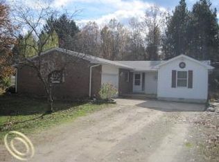 39965 Willis Rd, Belleville, MI 48111