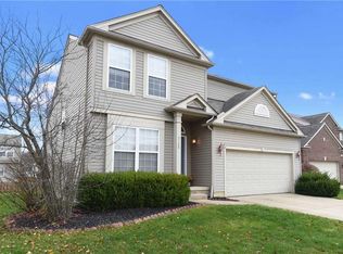 9728 Sunray Dr, Olmsted Falls, OH 44138