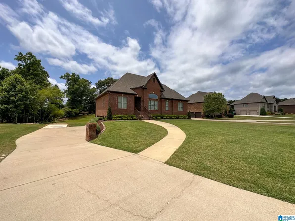 1035 Derby Pkwy, Kimberly, AL 35091