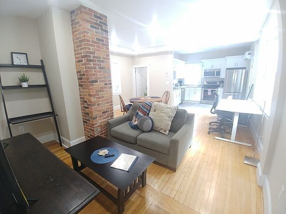 2nd image of 132 North St #1