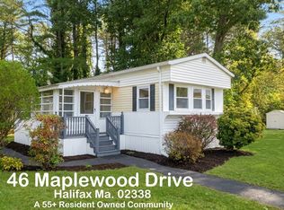46 Maplewood Dr, Halifax, MA 02338