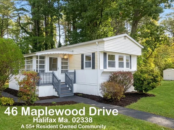 46 Maplewood Dr, Halifax, MA 02338
