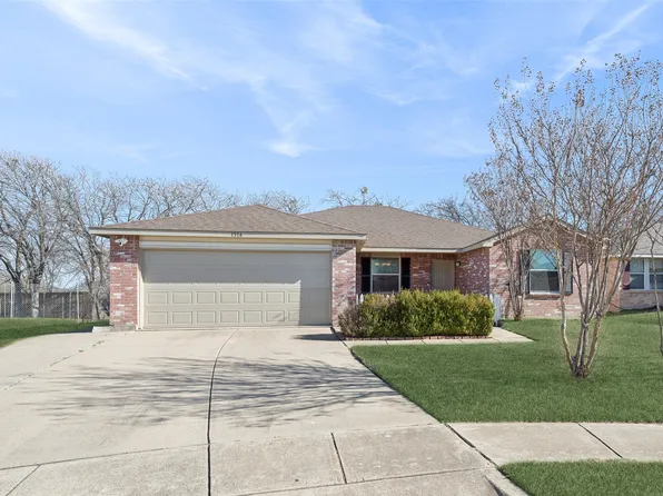 1516 Windy Meadows Dr, Burleson, TX 76028