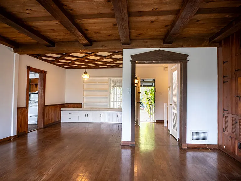 12056 Laurel Terrace Dr — Photo 5