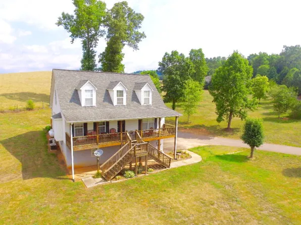 10 N Bentwood Ln, Franklin, NC 28734