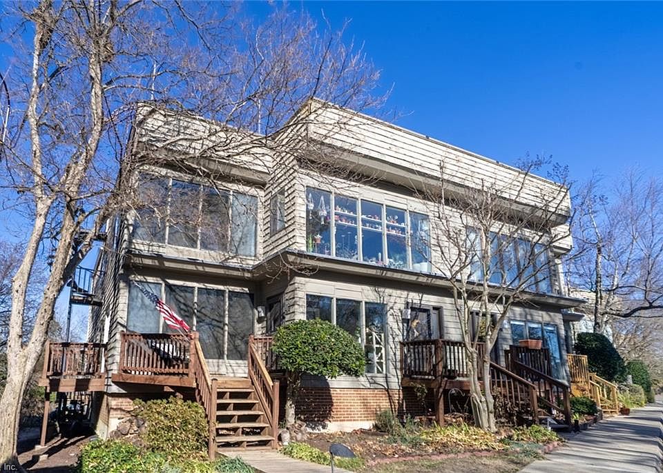 1st image of 2814 Wiigwaas Ln