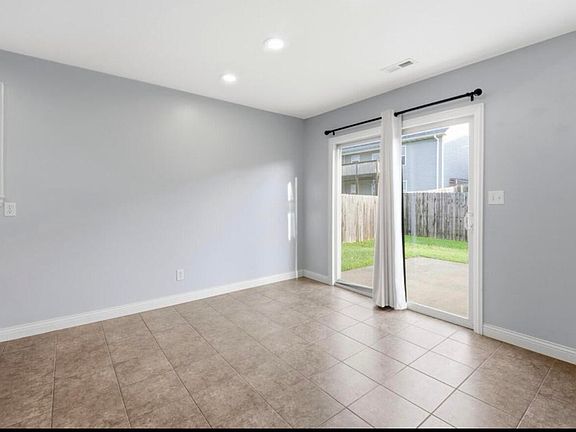 4th image of 5805 Mahon Dr