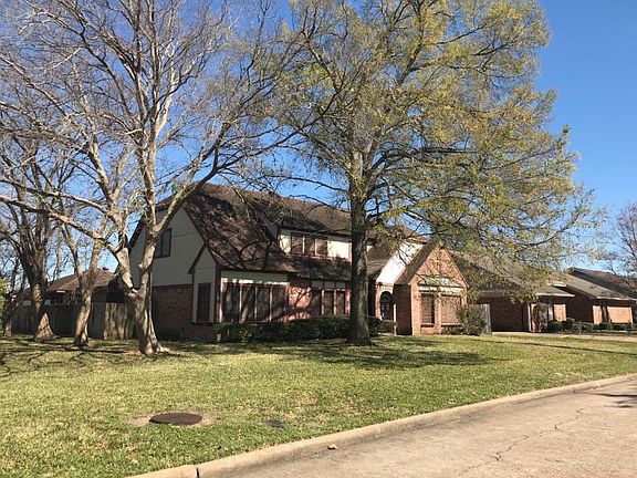 3rd image of 2350 River Valley Dr