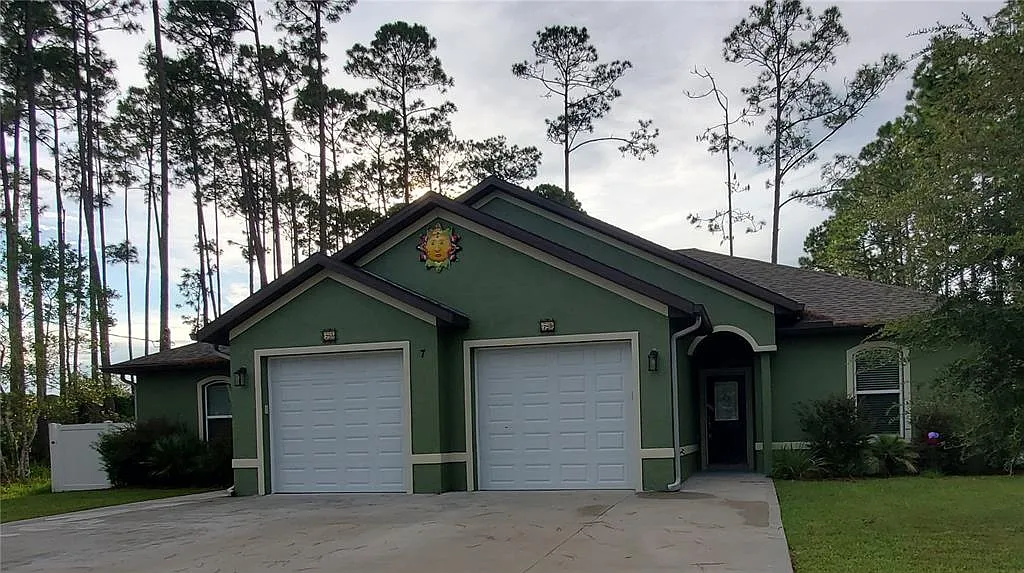 3 bed, 2.0 bath, 1199 sqft, $1,650 — Photo 1