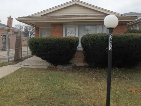 9633 S Princeton Ave, Chicago, IL 60628