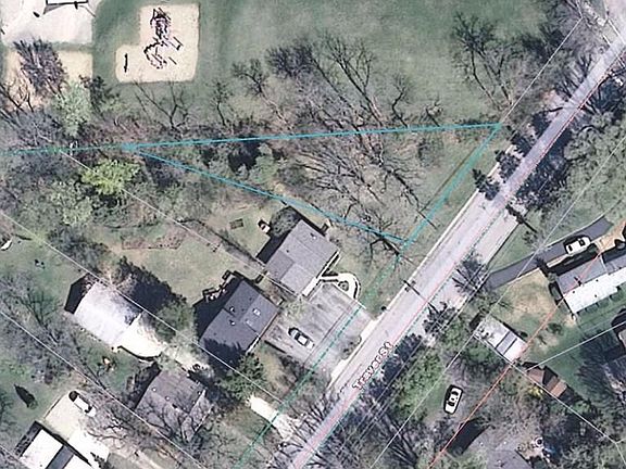 2nd image of 1645 Traver St