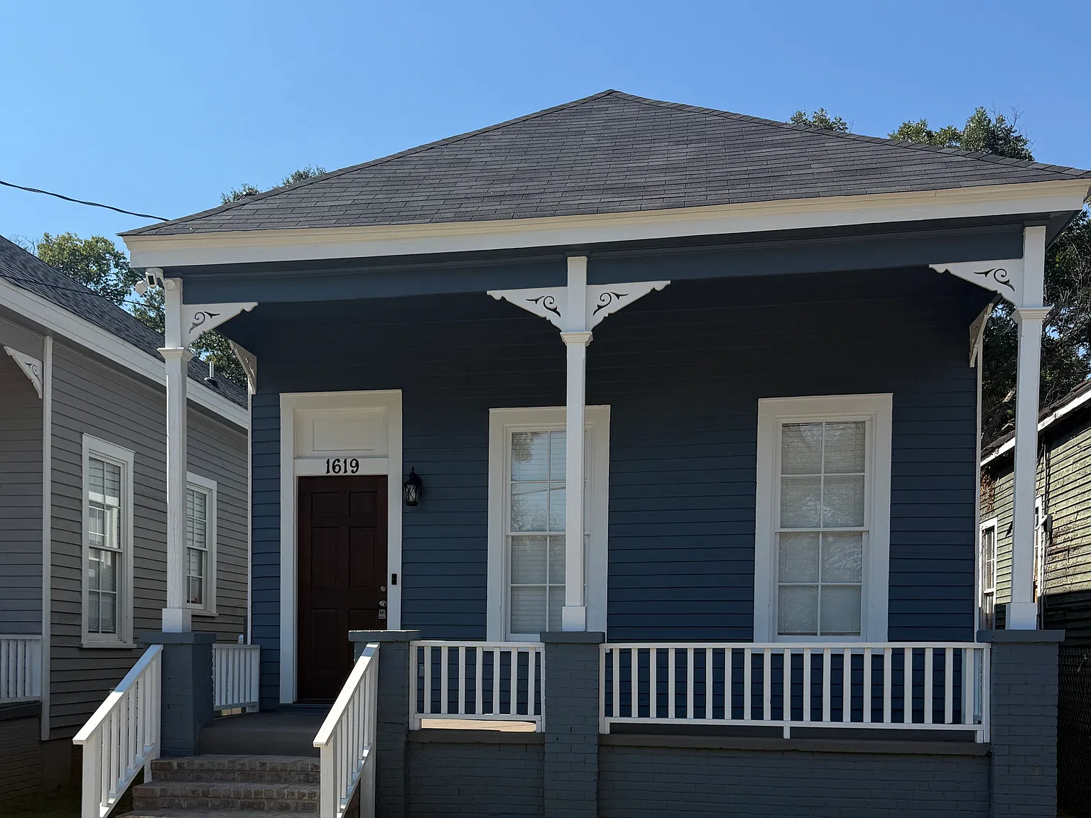 2 bed, 1000 sqft, $1,600 — Photo 1