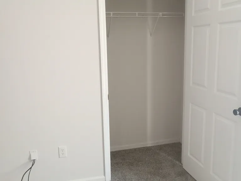 1601 Jefferson Ct — Photo 9
