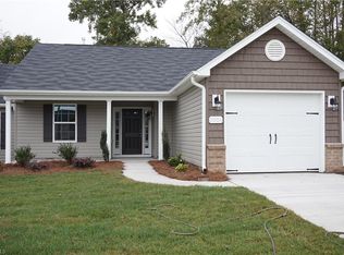 3004 Desmond Woods Dr, Greensboro, NC 27405