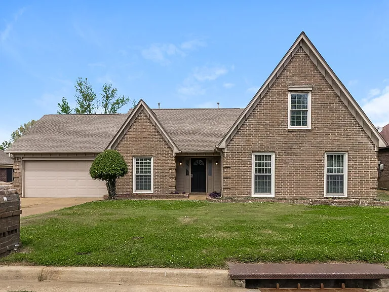 7308 Schilling Cv E — Photo 1