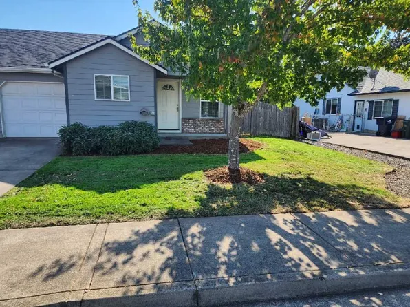 115 Blue Jay Loop, Creswell, OR 97426