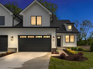 5793 Heights Blvd, Sterling Heights, MI 48314