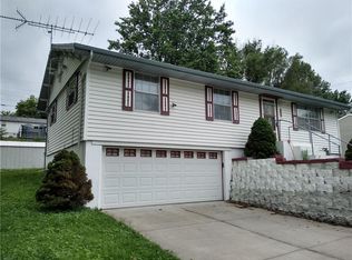 2500 Juniper Ln, Saint Joseph, MO 64503