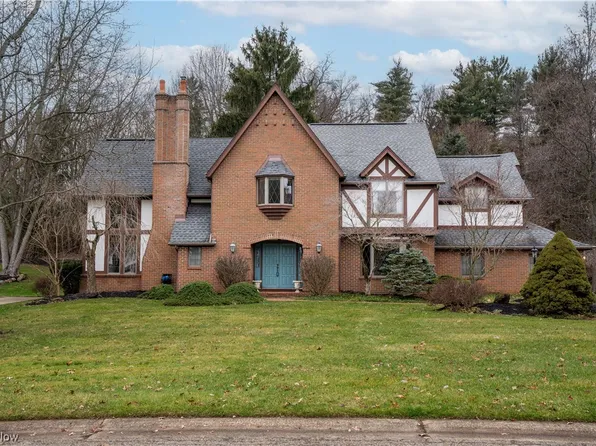 4017 Bramshaw Rd NW, Canton, OH 44718