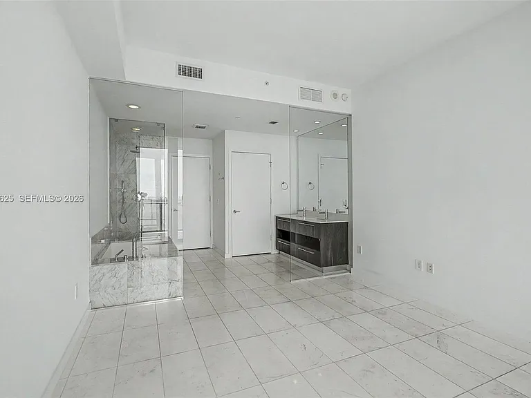 480 NE 31st St #3902 — Photo 7