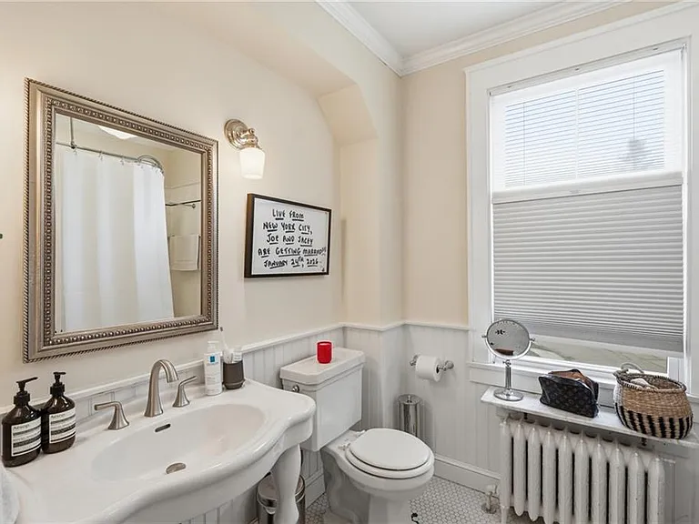52 Berkeley Ave — Photo 23