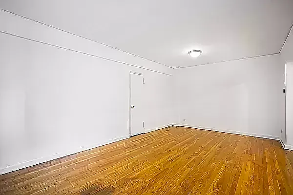 Rented by Waldstar Real Estate LLC | media 3