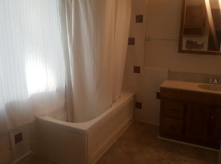621 W Cedar St, Rawlins, WY 82301