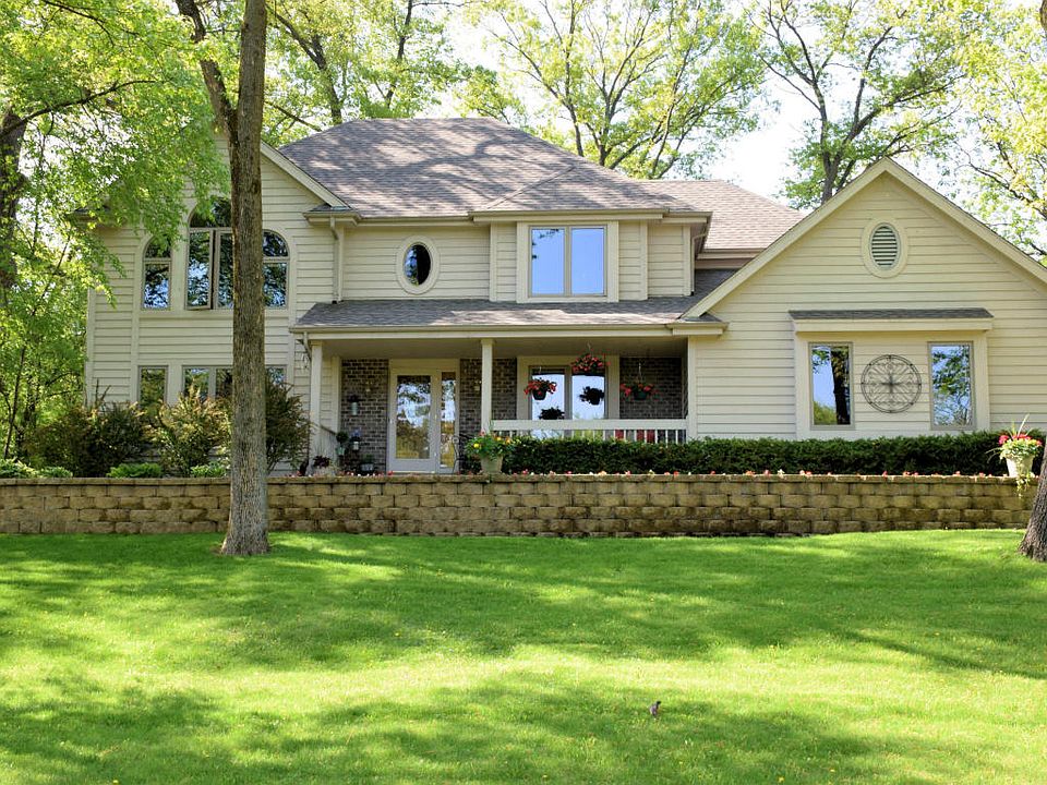 1st image of 2727 Wild Berry Ave
