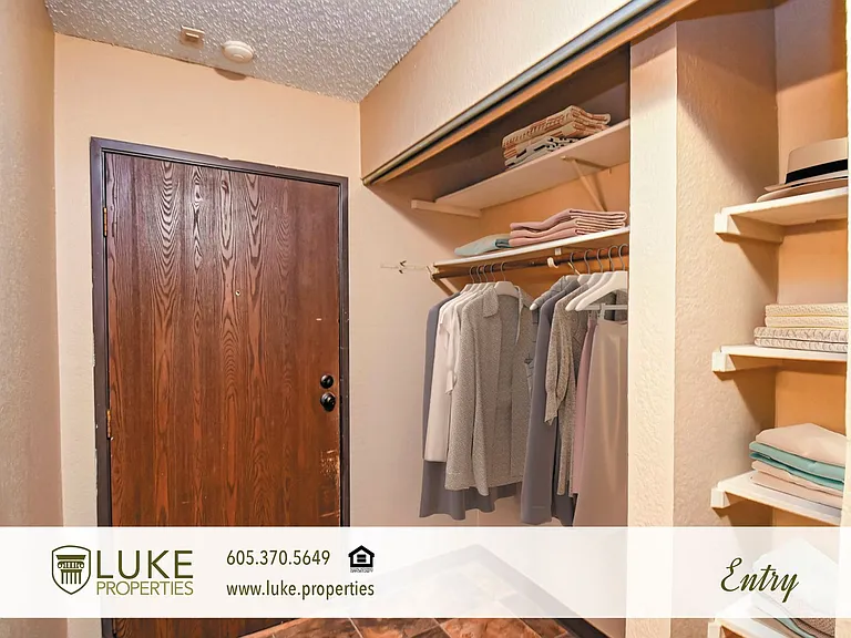 401 S Sycamore Ave #108 — Photo 2