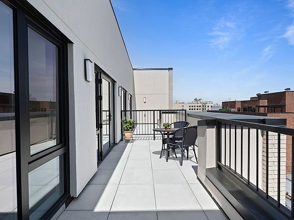 5th image of 2605 Snyder Ave #7R
