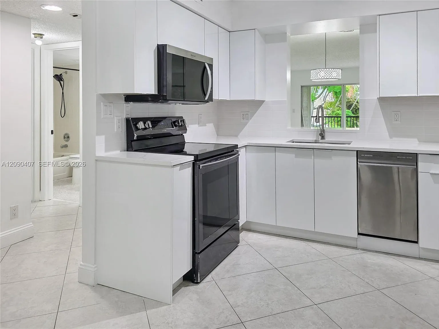 Cypress Bend Condominium — Photo 2