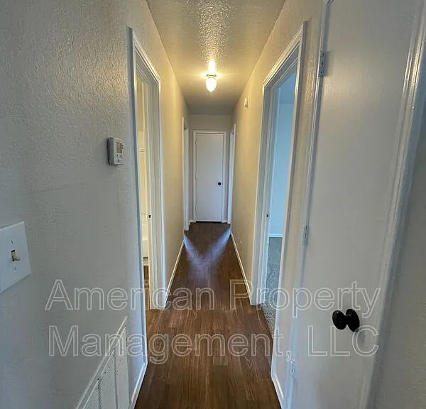 13129 E 44th St — Photo 13