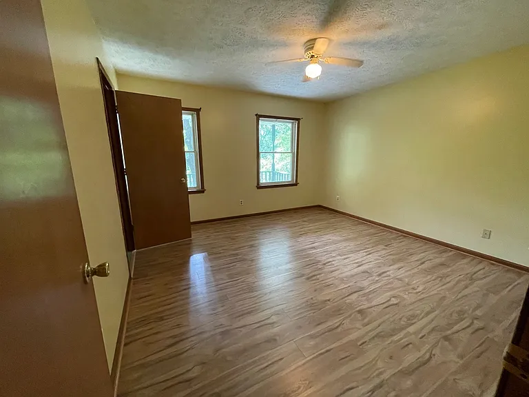 227 Mill Rd — Photo 5