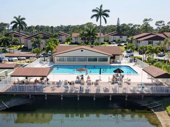 219 Pine Hov Circle #C-2, Greenacres, FL 33463